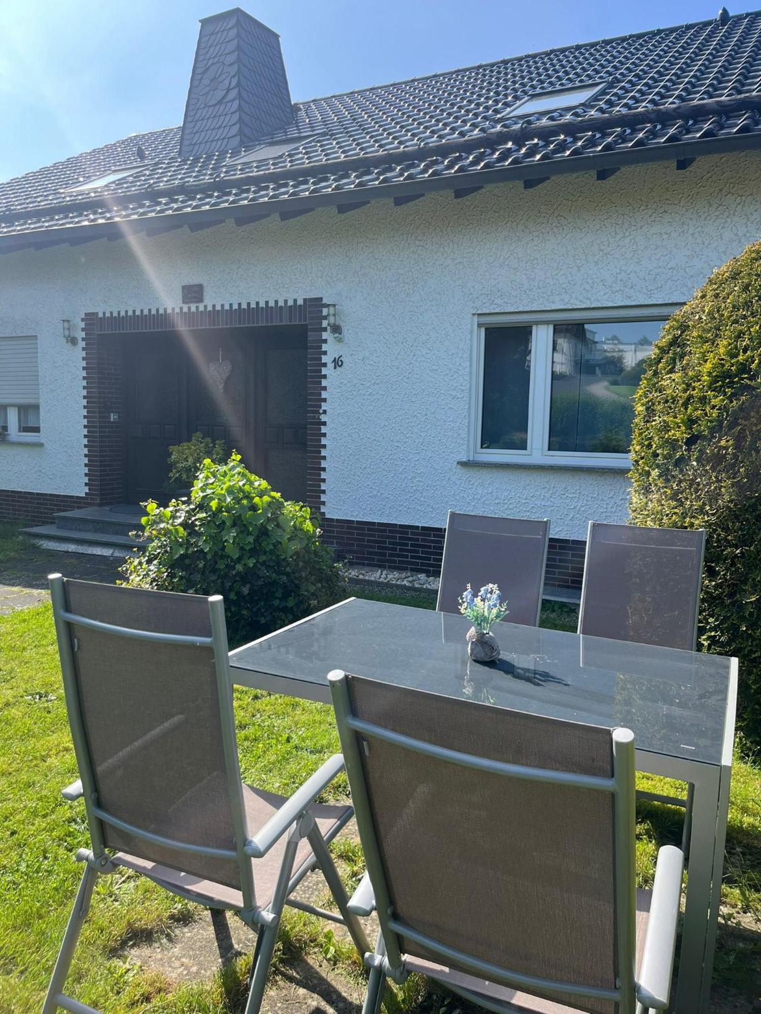 Fewo Hoheeifel, 1 Haus Mit 2 Apartments 5 Schlafzimmer In Kelberg Naehe Nuerburgring Camera foto