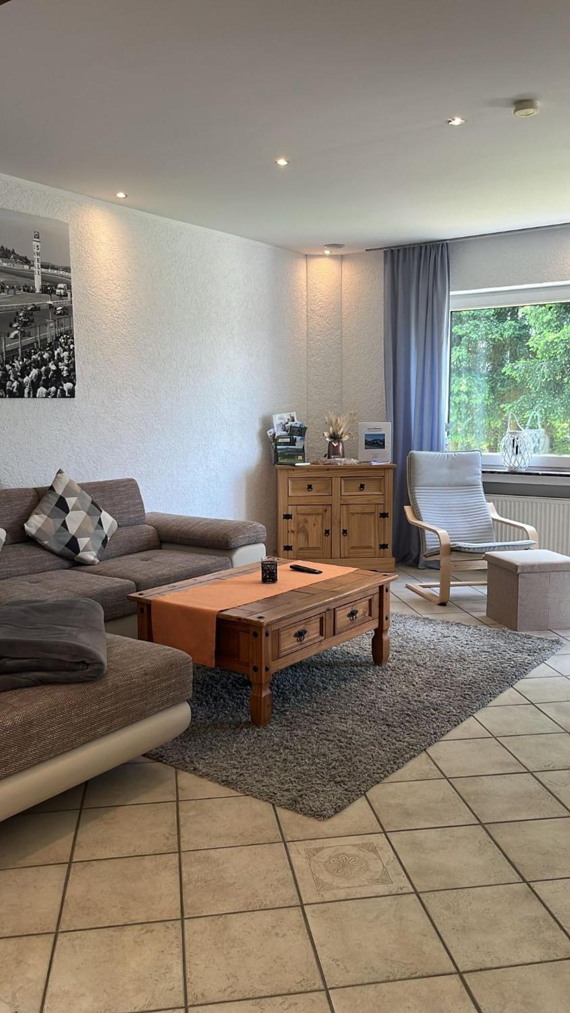 Fewo Hoheeifel, 1 Haus Mit 2 Apartments 5 Schlafzimmer In Kelberg Naehe Nuerburgring Esterno foto